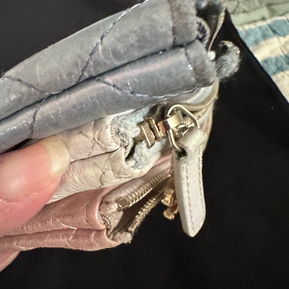 AMAZING π Chanel 3 Piece Detachable Metallic O case - Picture 10 of 16